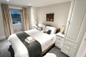 Cozy 3 bed flat near to station